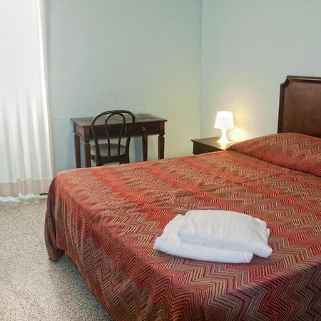 Residence Riva Gaia Terracina Zewnętrze zdjęcie