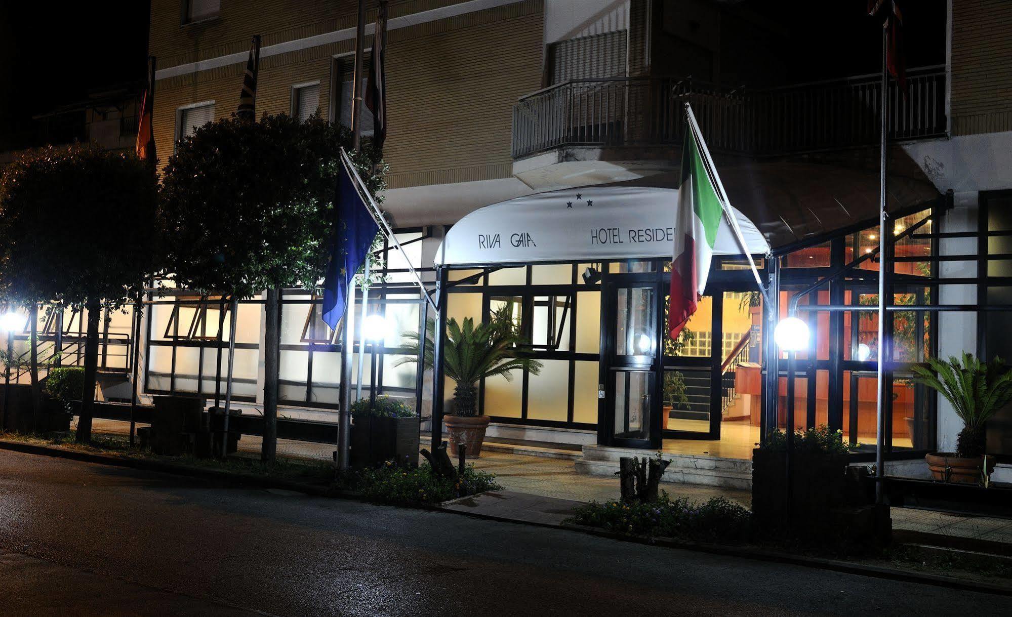 Residence Riva Gaia Terracina Zewnętrze zdjęcie
